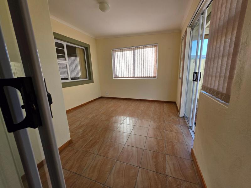 3 Bedroom Property for Sale in Franskraal Western Cape